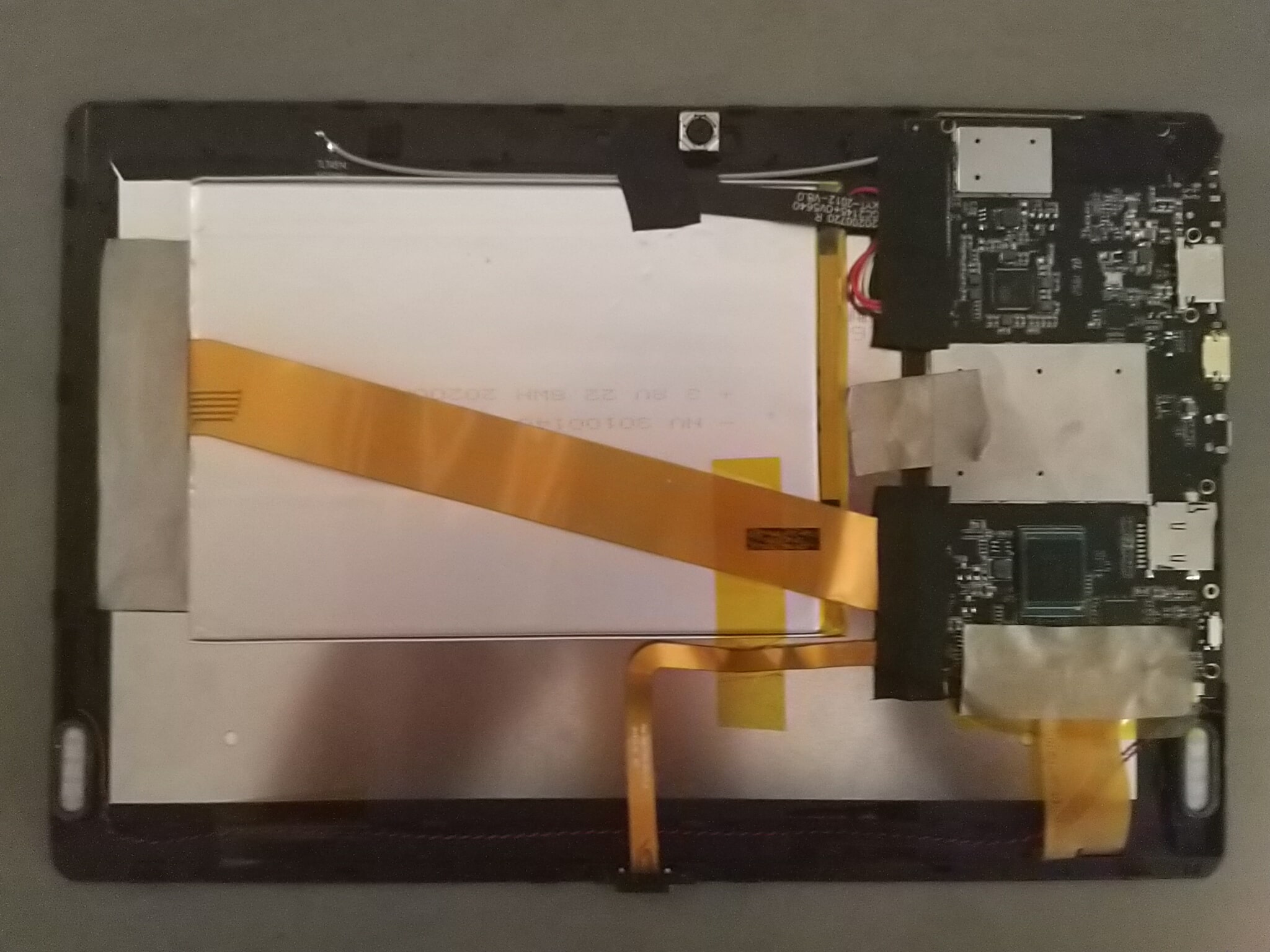 The insides of the PineTab