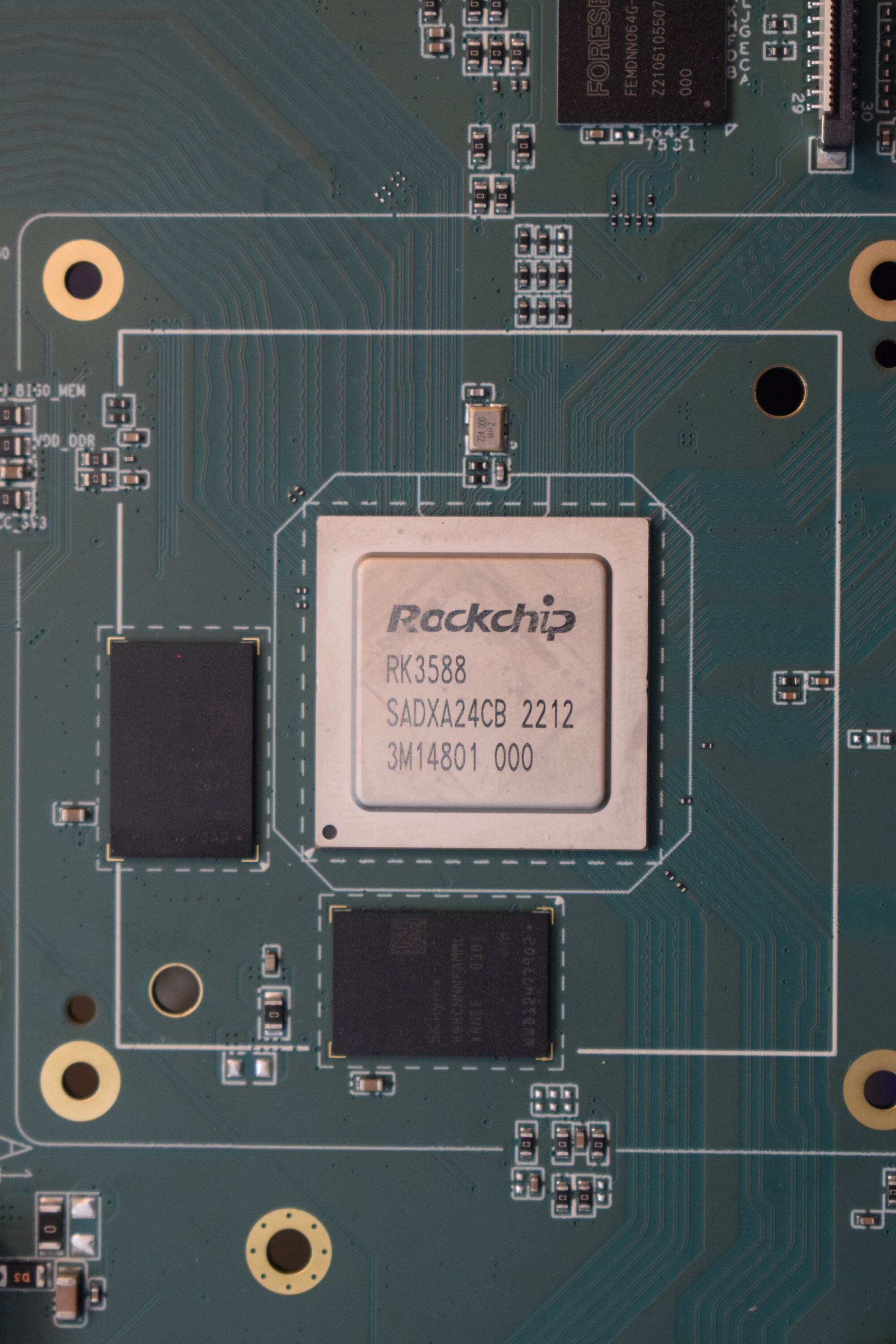 The SoC and RAM packages